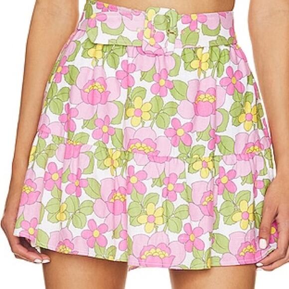 Show Me Your Mumu NWT Fiona Skirt in Fresh Floral
138.00 Size Small - Picture 1 of 9
